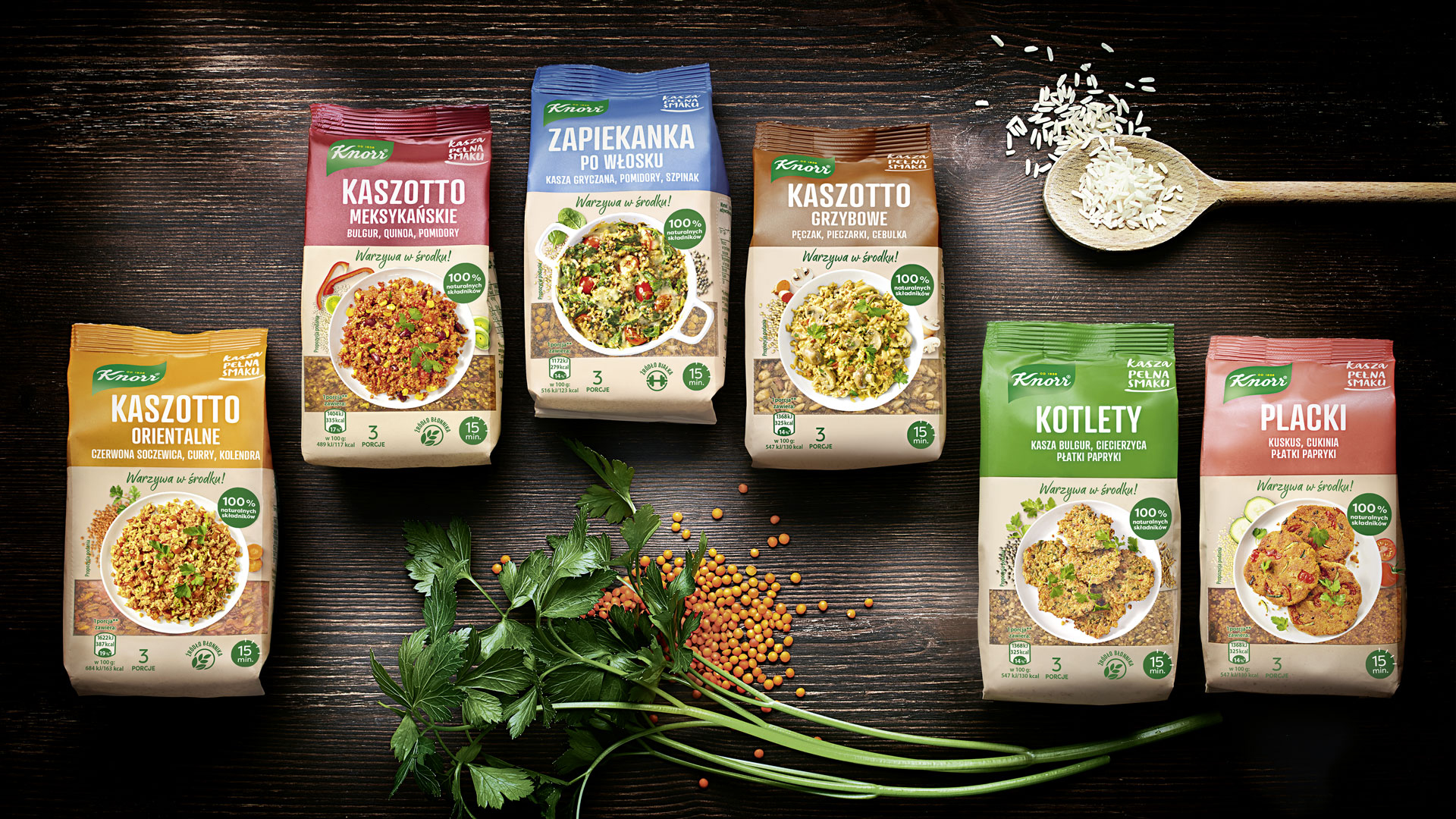 Unilever Knorr Polnische Getreidegerichte Verpackungsdesign Packshots auf Holzuntergrund umgeben von Zutaten