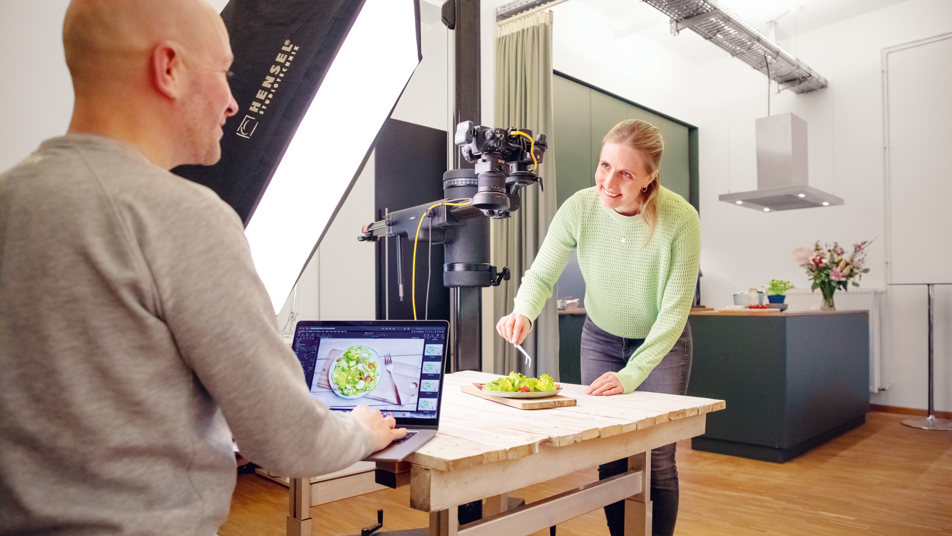 In unserem Studio entstehen Bilder, die Produkte inszenieren – frisch, authentisch und mit Liebe zum Detail.