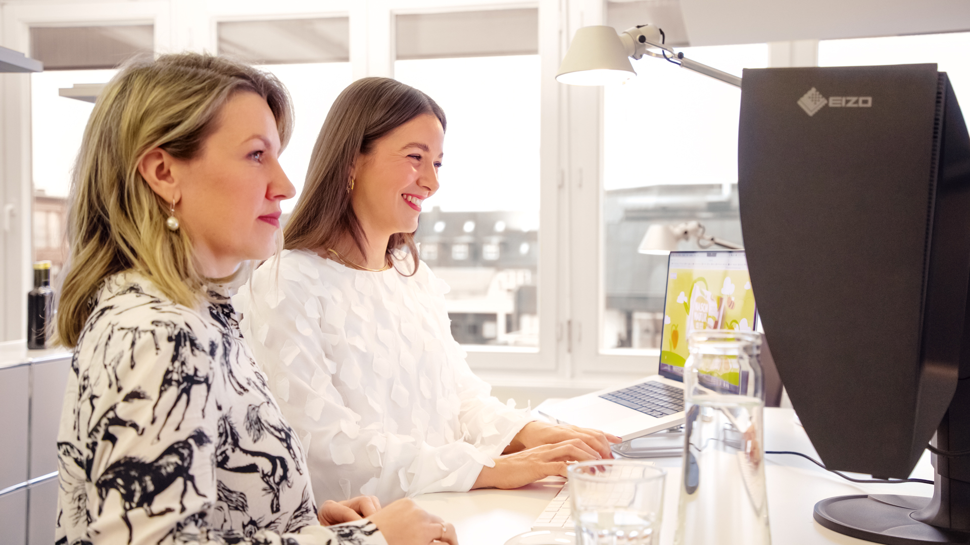 Gute Ideen entstehen bei uns im Dialog – mit Spaß, Expertise und einem klaren Blick für Markenwelten.